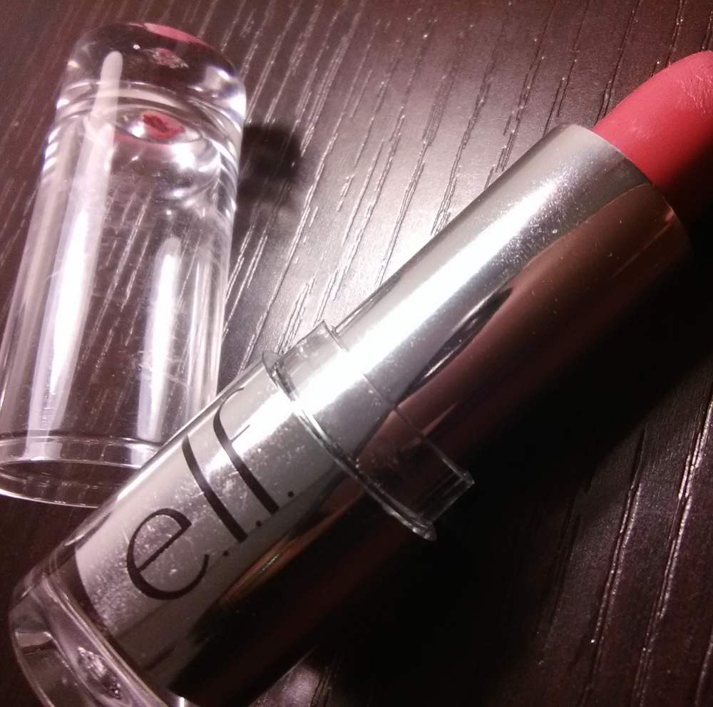 💄e.l.f. Beautifully Bare Satin Lipstick